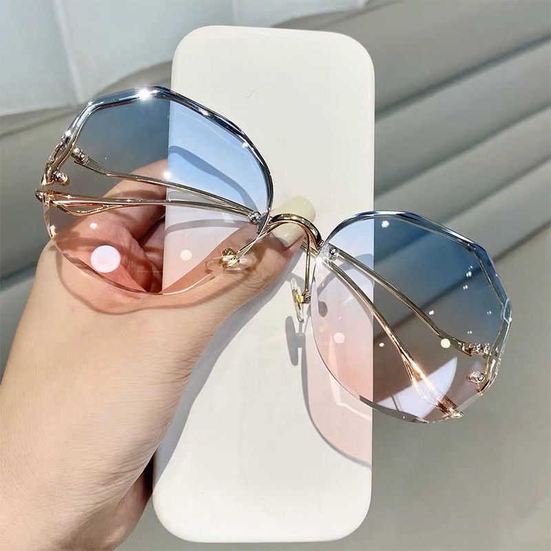 2022 Fashion Tea Gradient Sunglasses Women Ocean Water Cut Trimmed Lens Metal Curved Temples Sun Glasses Female UV400 6 2022 Fashion Tea Gradient Sunglasses Women Ocean Water Cut Trimmed Lens Metal Curved Temples Sun Glasses Female UV400 6